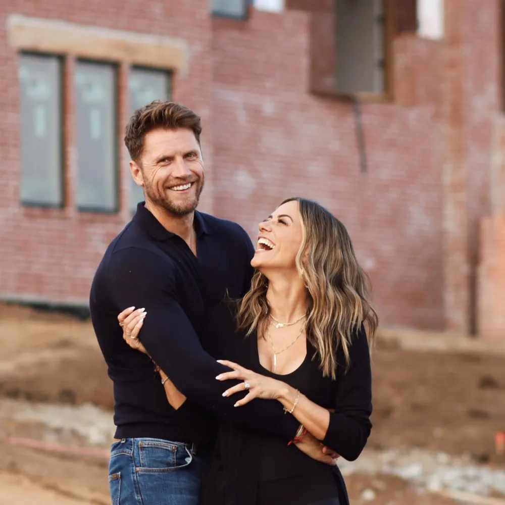Jana Kramer Is Engaged to Allan Russell After 6 Months of Dating: Details