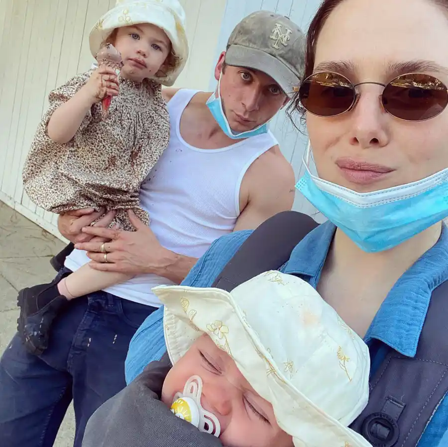 Jeremy-Allen-White-and-Estranged-Wife-Addison-Timlin-s-Family-Album-With-2-Daughters-169