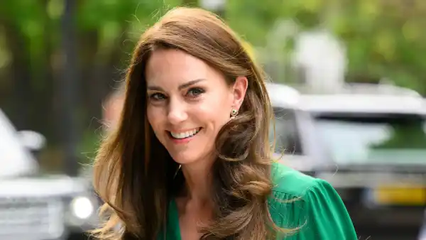 Kate Middleton Explains Why Shes Not Allowed to Sign Autographs