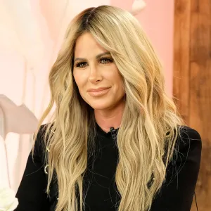Kim Zolciak-Biermann Shares Cryptic Message About 'Manipulation,' Sings to Luke Combs Ballad Amid Kroy Biermann Divorce