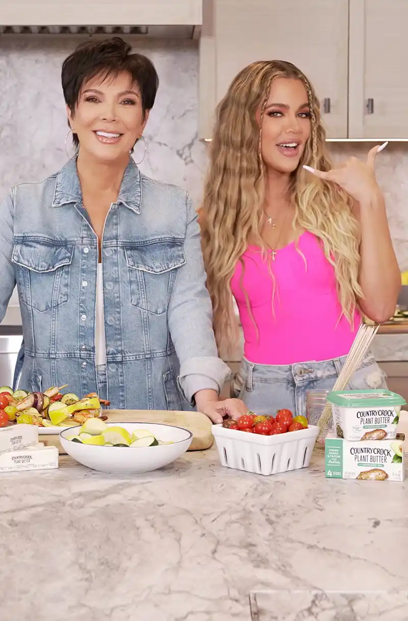 Kris Jenner and Khloe Kardashian Cook Off Hot PIcs
