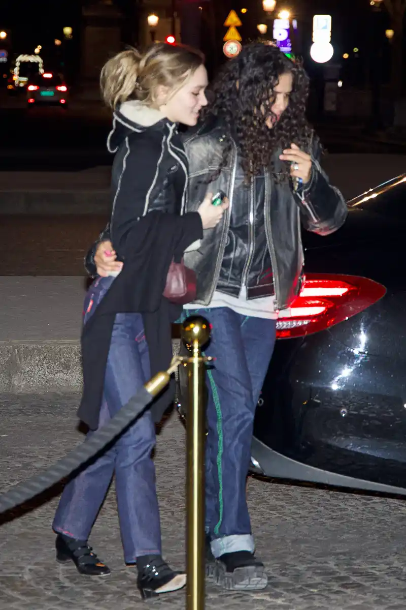 Lily-Rose Depp Confirms 070 Shake Relationship With PDA Photo: ‘4 Months With My Crush’