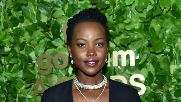 Lupita Nyong-o Covers Head With Henna