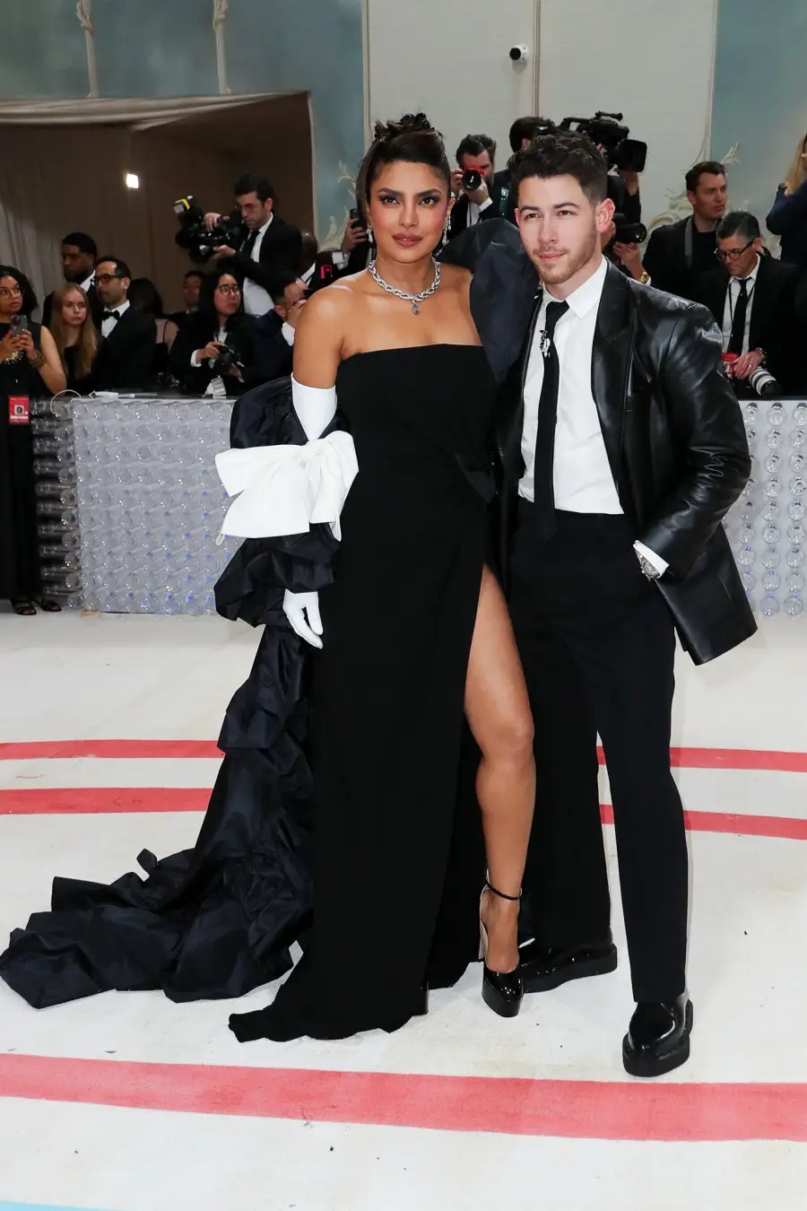 MET Gala 2023 - Red Carpet Arrivals - 607 Priyanka Chopra Jonas and Nick Jonas