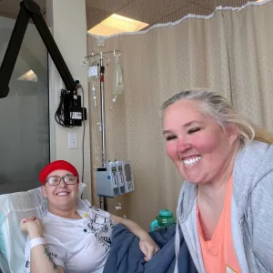 Mama June Gives Update on Daughter Anna Cardwells Cancer Battle