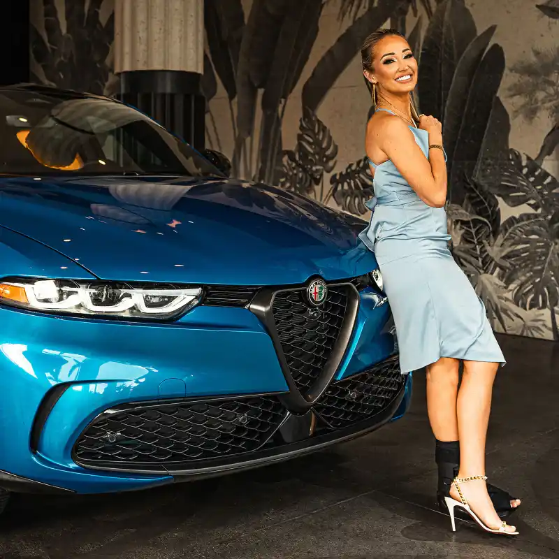 Mary Fitzgerald Broken Foot Alfa Romeo Hot Pics