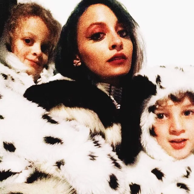 Nicole Richie and Joel Madden-s Family Album