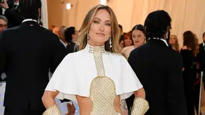 OLivia Wilde Reacts to Wearing Same Dress as Vogue China Editor-in-Chief Margaret Zhang at Met Gala- Great Minds 078