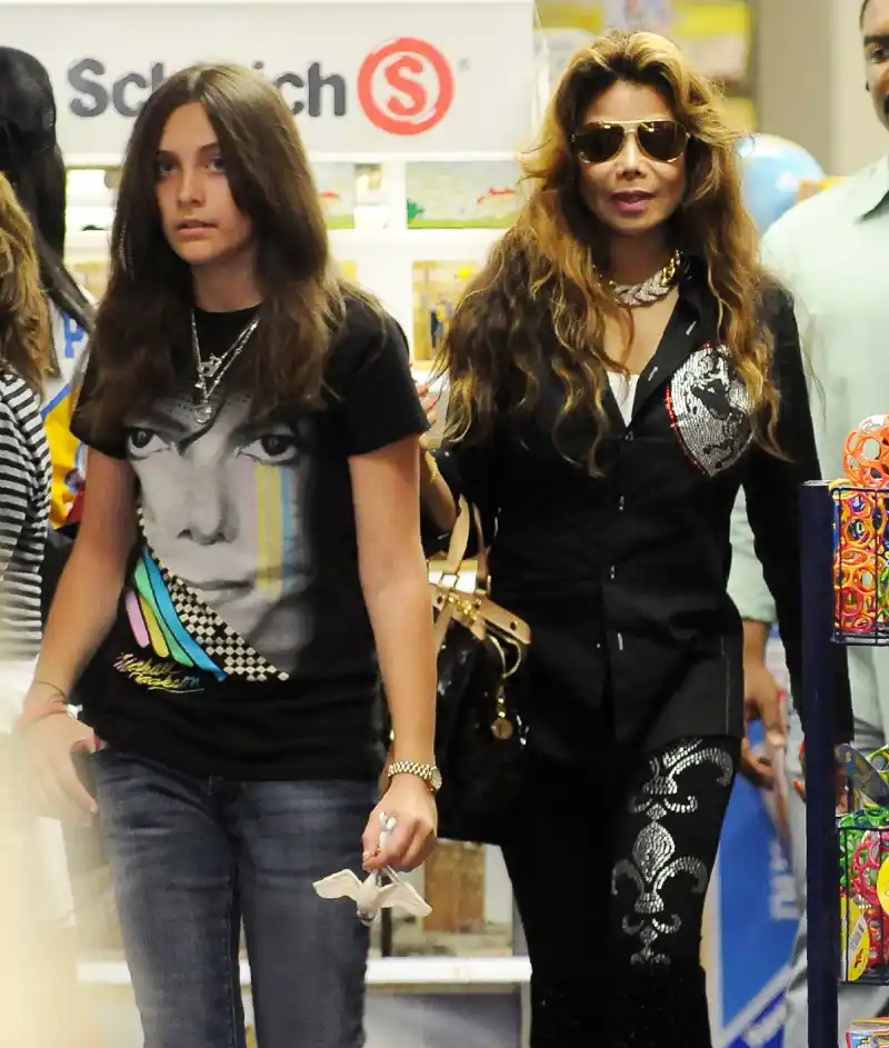 Paris Jackson Suicide Attempt: Debbie Rowe and La Toya Jackson Unite at Hospital