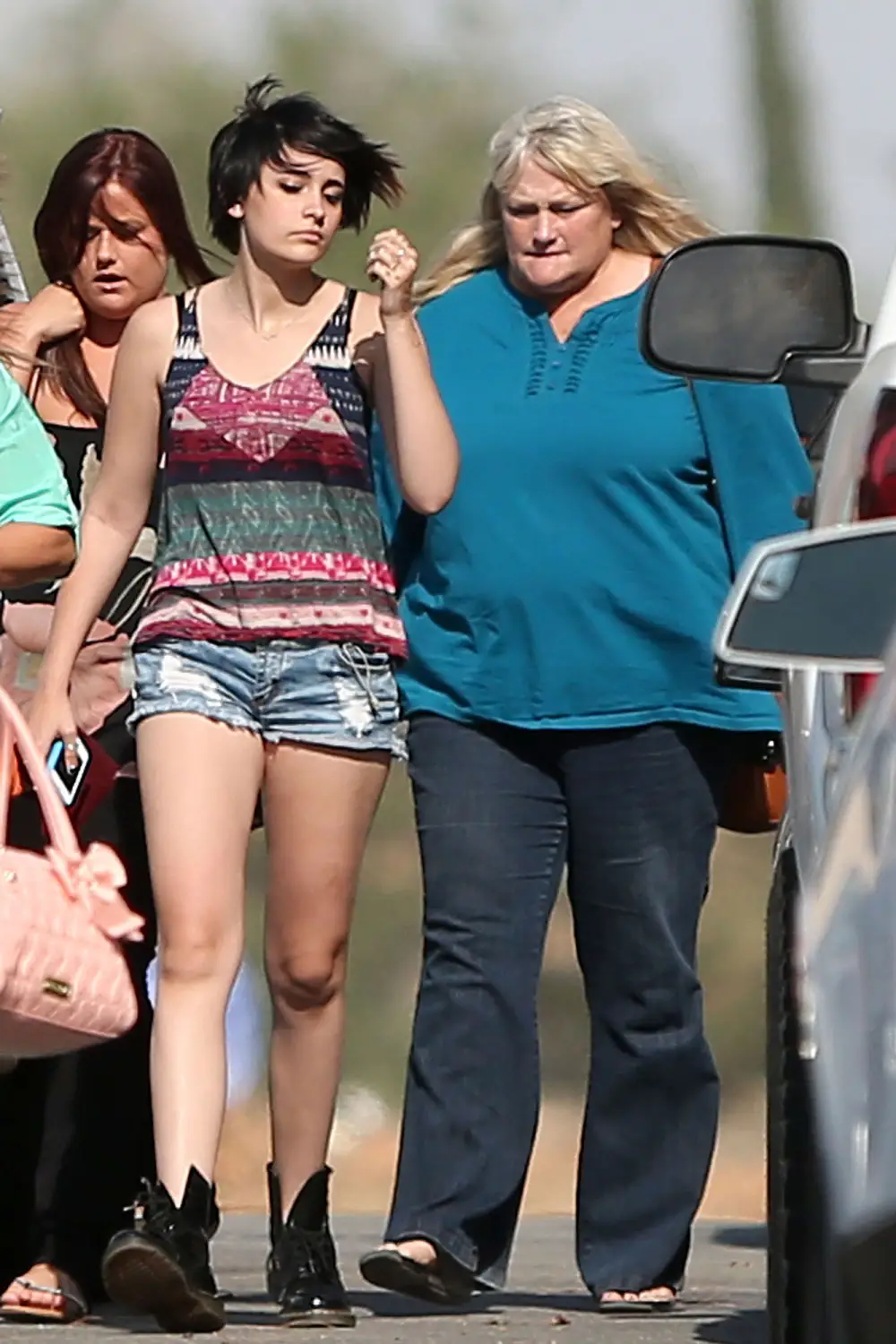 Paris Jackson Suicide Attempt: Debbie Rowe and La Toya Jackson Unite at Hospital