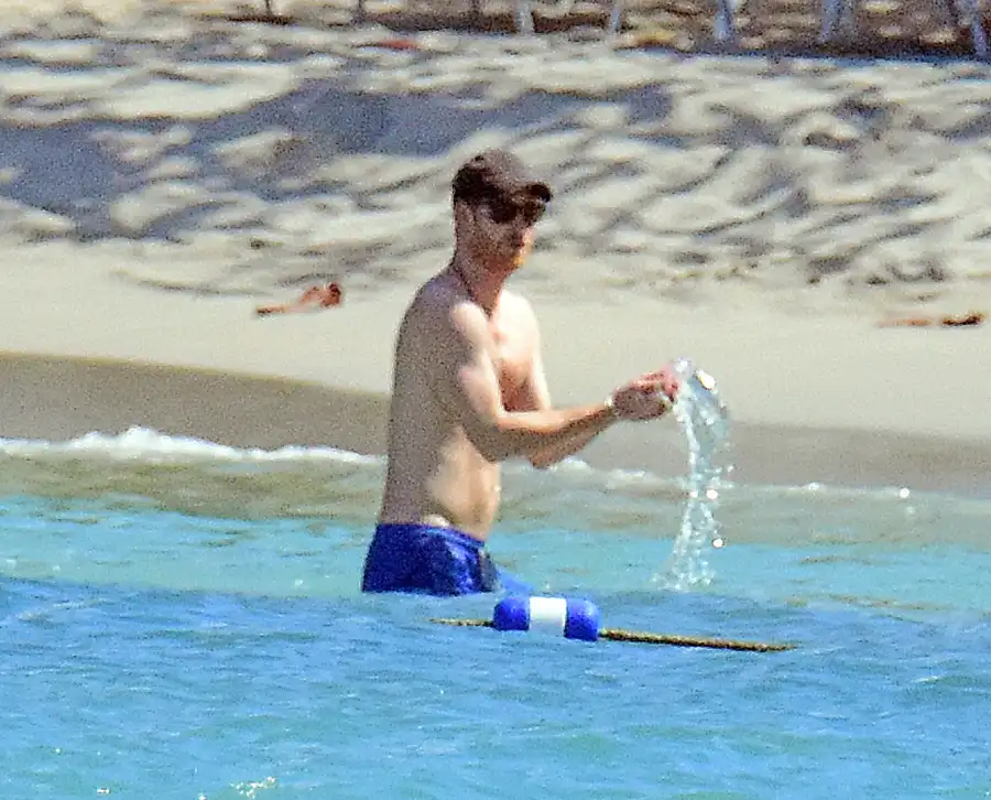 Prince-William-and-Prince-Harry-s-Best-Shirtless-Moments-Over-the-Years--Photos-178