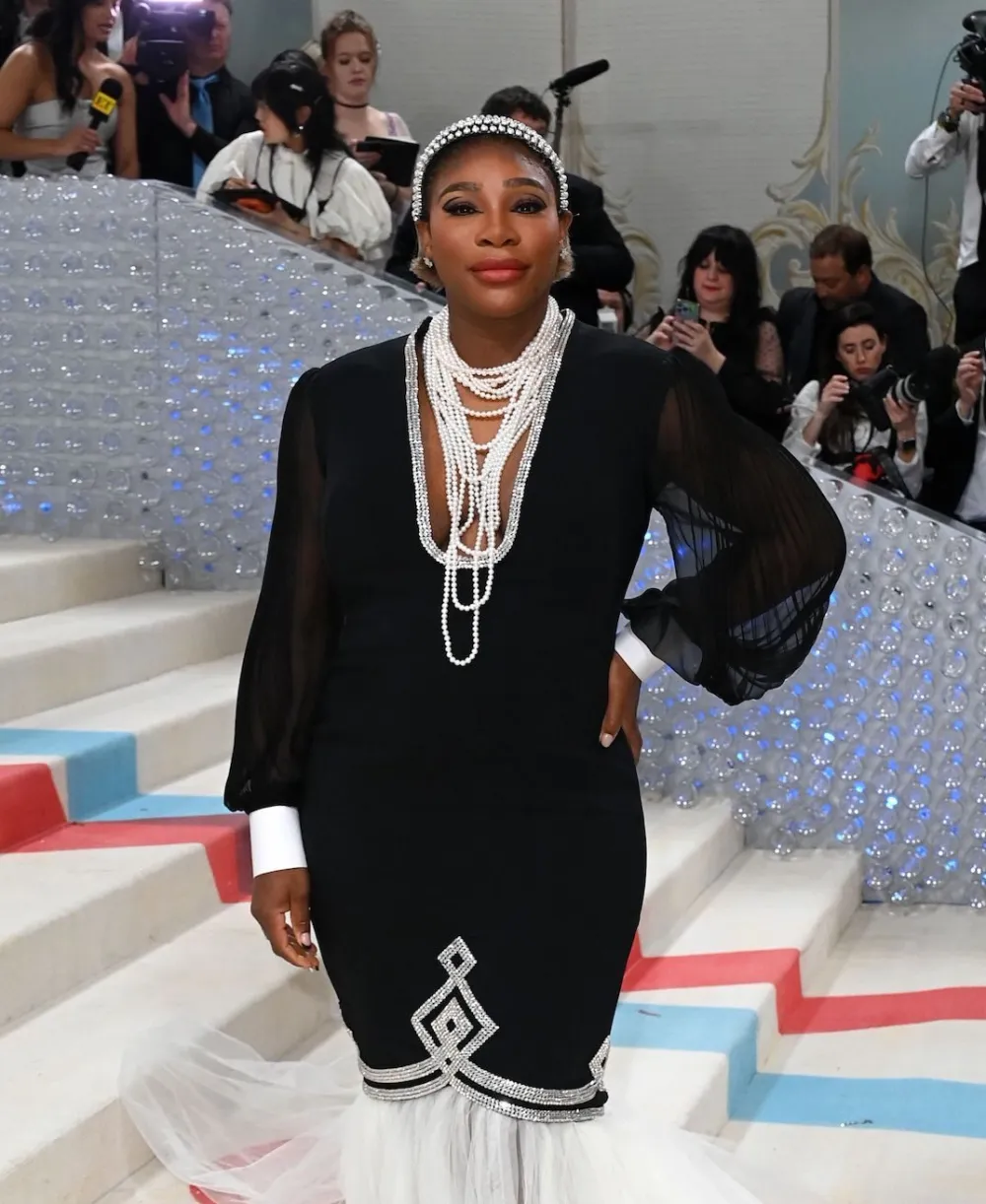 Serena Pregnant Mini Gall