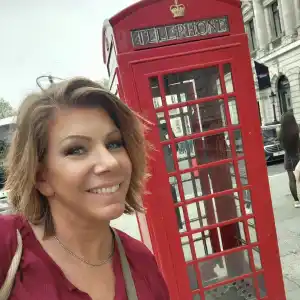 Sister Wives Meri Brown Celebrates Independence on Empowering London Visit
