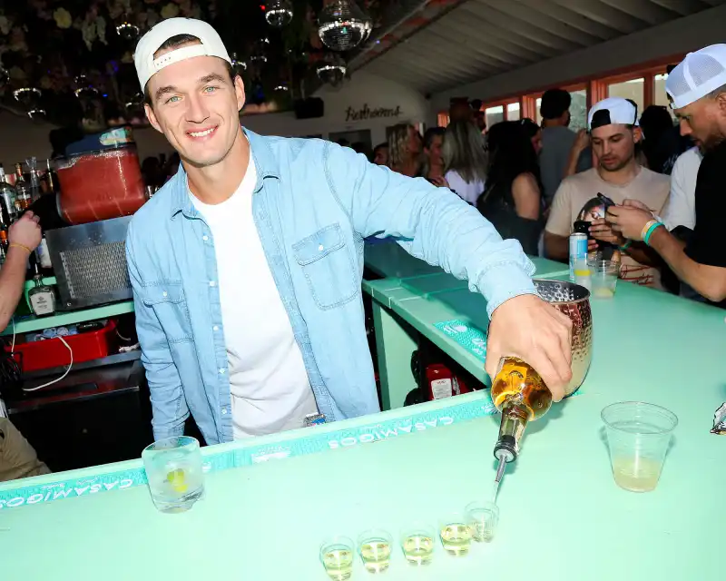 Tyler Cameron Hot Pics