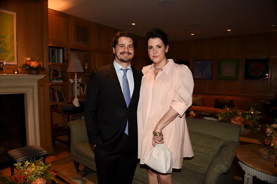 -Yellowjackets--Burning-Questions-After-Season-2-Finale--Who-Died--Who-Is-the-Antler-Queen-- -519 Jason Ritter Melanie Lynskey