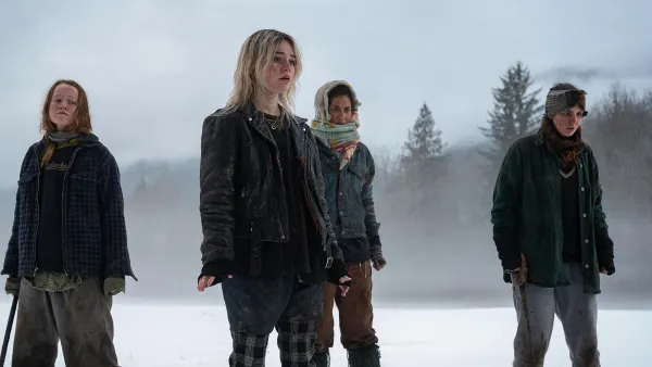 -Yellowjackets--Burning-Questions-After-Season-2-Finale--Who-Died--Who-Is-the-Antler-Queen-- -526