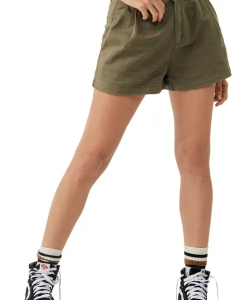 Free People Billie Front Pleat Chino Shorts in Willow at Nordstrom, Size 10