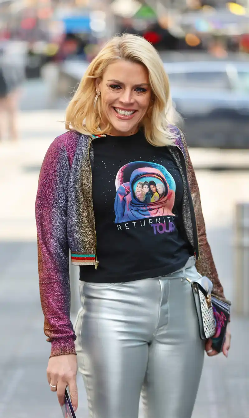 Everything the Dawson's Creek Cast Has Said About a Potential Reboot Katie Holmes James Van Der Beek and More