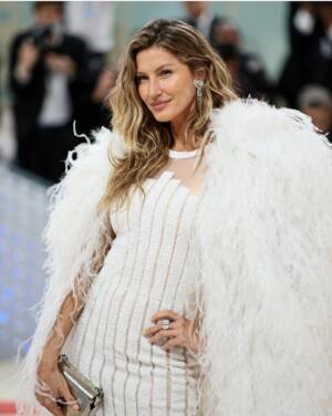 met gala 2023 handbags | met gala 2023 purses | met gala 2023 bags | celebs met gala | chanel met gala | karl lagerfeld met gala