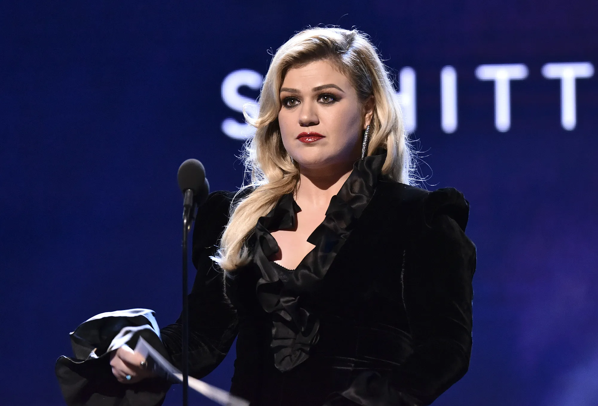 Kelly Clarkson Reacts to Toxic Talk Show Claims: 'Committed to Maintaining a Safe and Healthy' Space