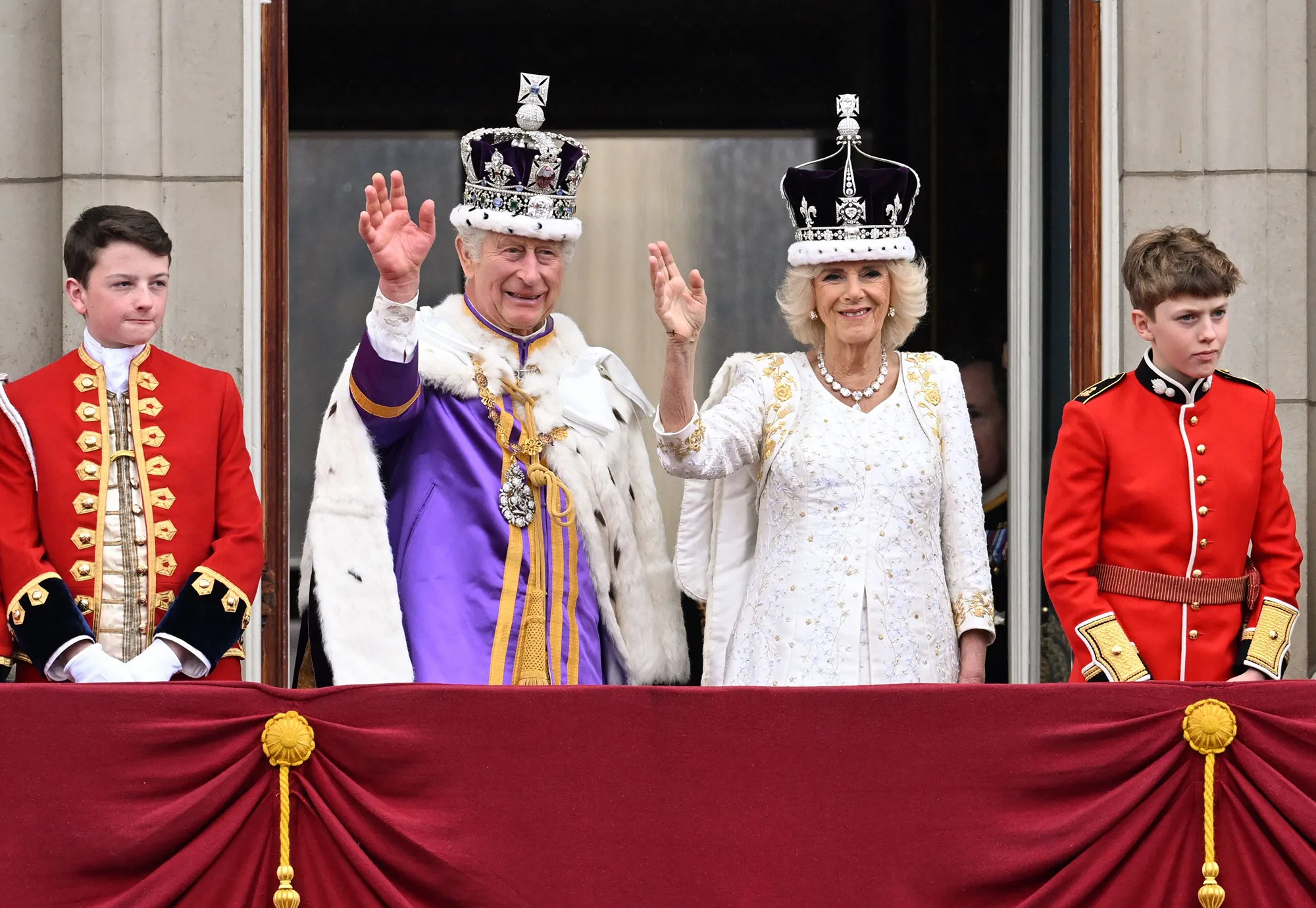 King Charles III Steps Out on Buckingham Palace Balcony With Prince William, Princess Kate and More Family Members After Coronation