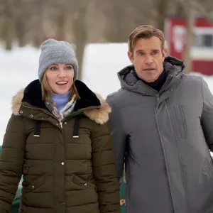 Katie Cassidy, Stephen Huszar in a Royal Christmas Crush