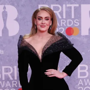 Adele Has Jock Itch After Sweating In Her Spanx