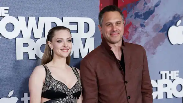 Amanda Seyfried and Thomas Sadoski- A Timeline of Their Relationship