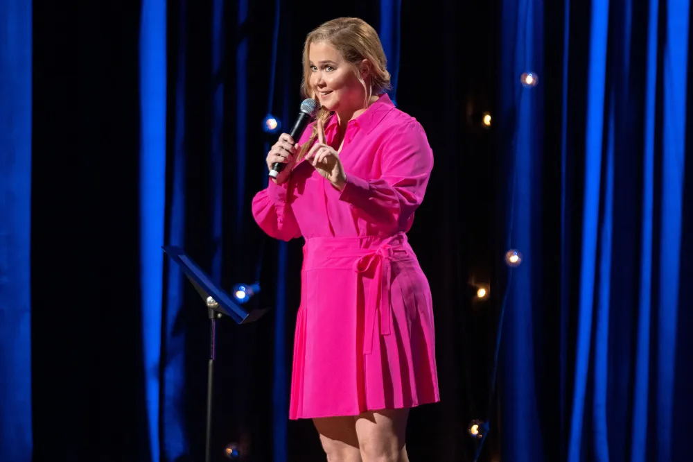 Amy Schumer Pokes Fun at Hilaria Baldwin and Her Von Trapp Amount of Kids 2