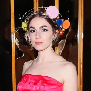 Anna-Marie-Tendler-Was-Hospitalized-for--Severe-Suicidal-Ideation--in-Early-2021-Before-John-Mulaney-Divorce -206