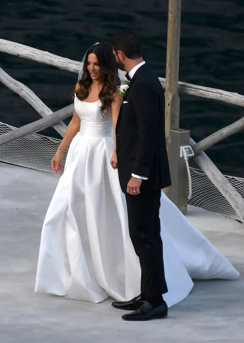 'Bachelorette' Alum Andi Dorfman and Blaine Hart's Wedding Album: Photos