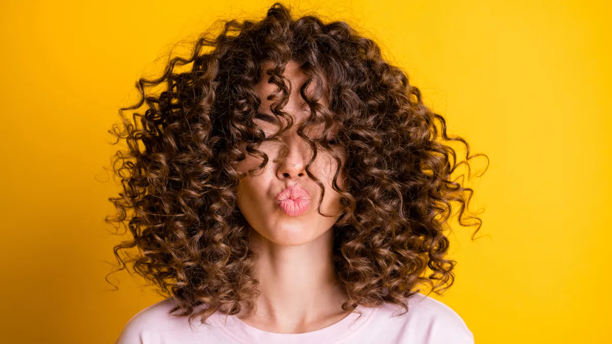 Best-Products-For-Curly-Hair-Featured-Image