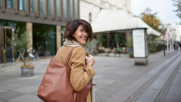 Best-Work-Bags-for-Women-Featured-Image
