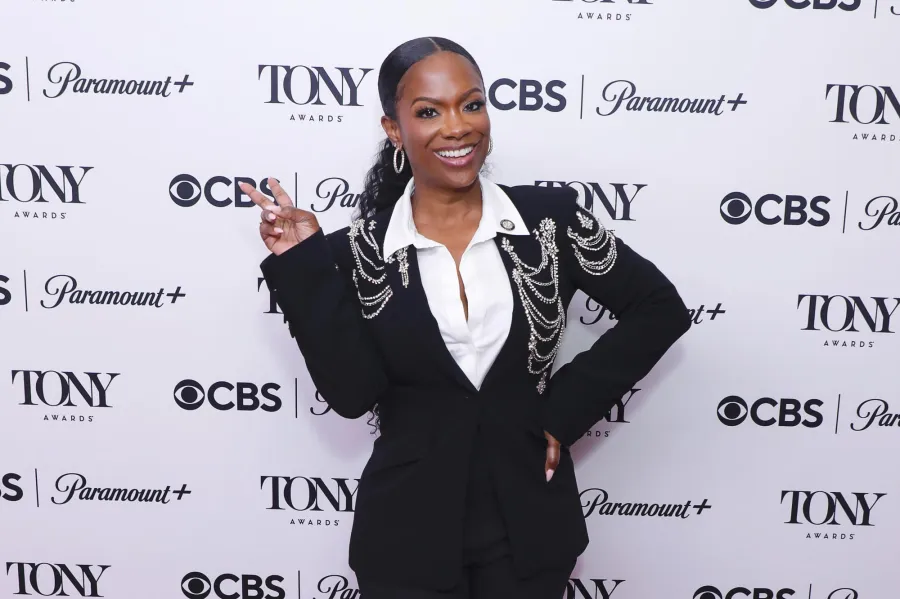 Celebs-Who-Had-Their-Dates-Sign-NDAs--Raven-Symone--Jack-Harlow-and-More-209 Kandi Burruss