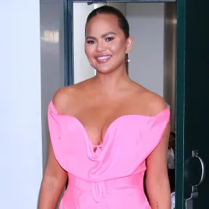 Chrissy-Teigen-Recalls-How-She-Was--Spiraling--After-a-DNA-Test-Mistakenly-Convinced-Her-She-Had-a-Twin-Sister--284