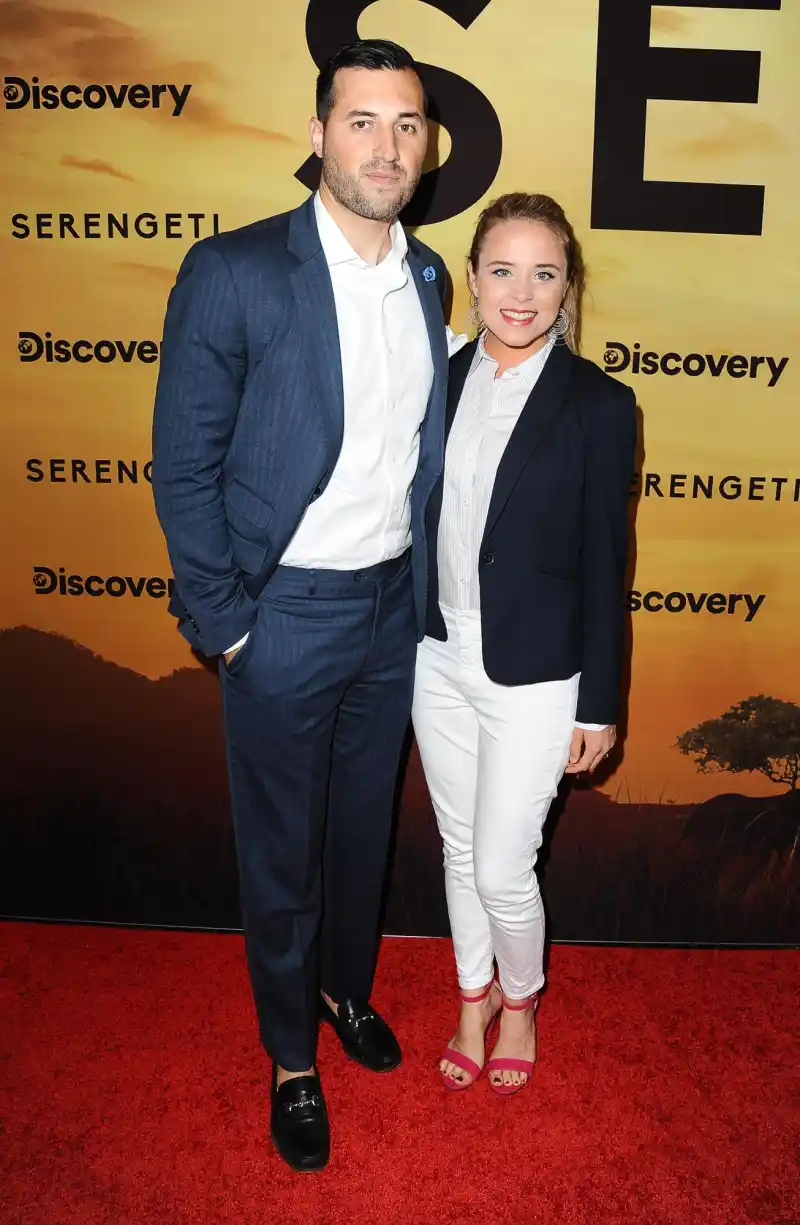 Duggar-Family-Speaks-Out-After--Shiny-Happy-People--Documentary--Jill-Duggar--Jinger-Duggar-and-More-191