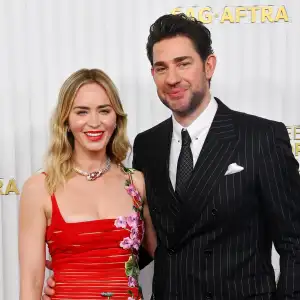 Emily-Blunt-and-John-Krasinski-s-Rare-Quotes-About-Parenting--Raising-Their-2-Daughters-188