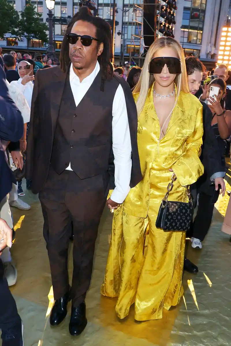 Jay-Z and Beyonce Louis Vuitton Hot Pics