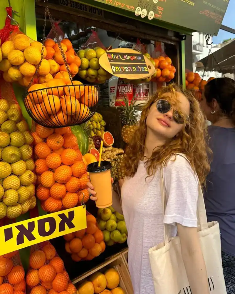 Joey King They Go To Fruit Stands Just Like Us