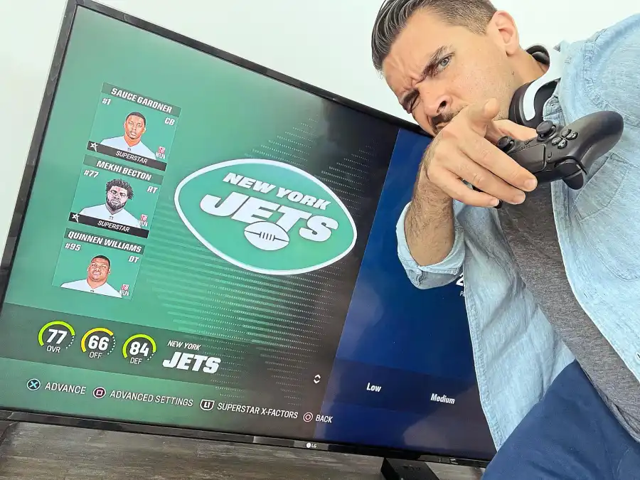 Josh-Segarra--Inside-a-Day-in-My-Life -611