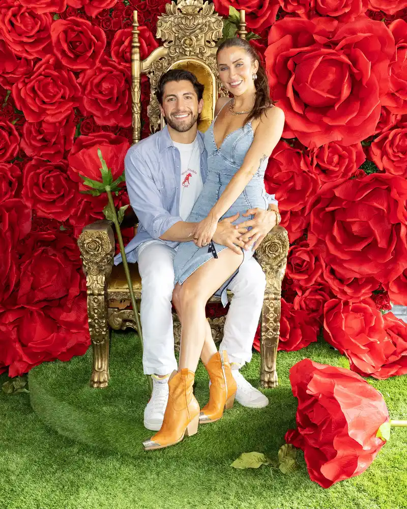 Kaitlyn Bristowe and Jason Tartick CMA Fest Hot Pics