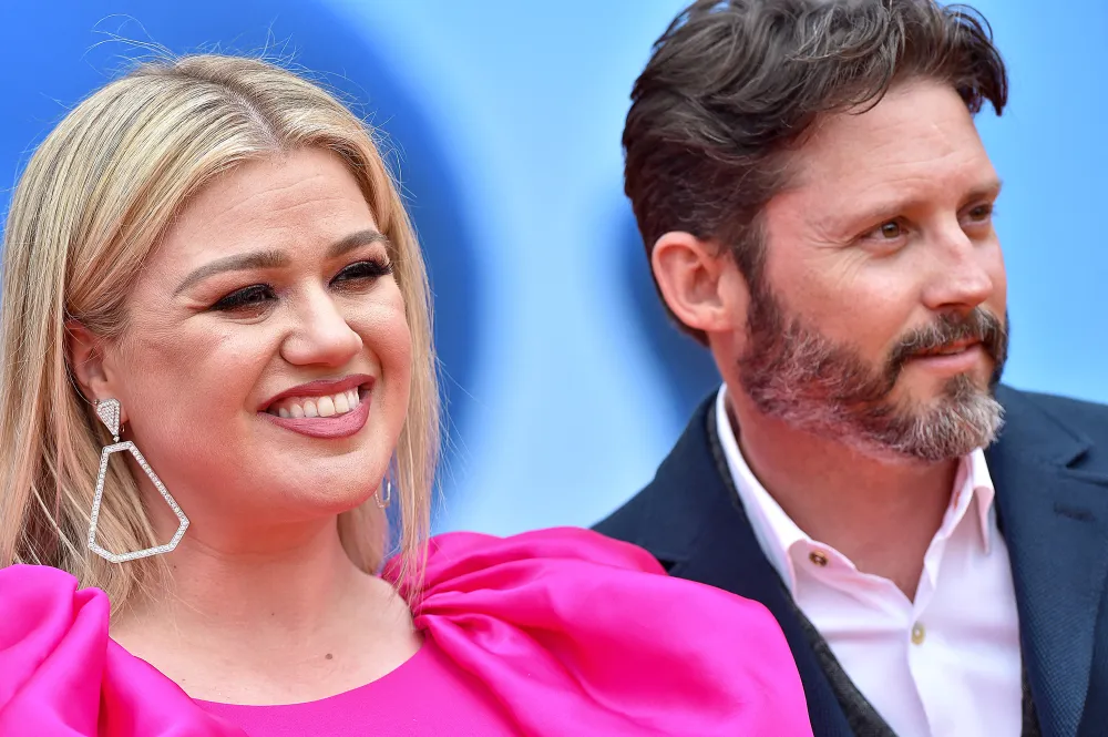Kelly Clarkson Reveals She Had a 'Little Text Exchange' With Ex-Husband Brandon Blackstock About Her New Album