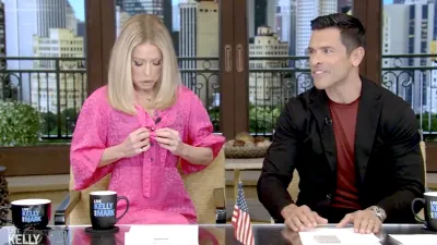 Kelly Ripa Wardrobe Malfunction on Live