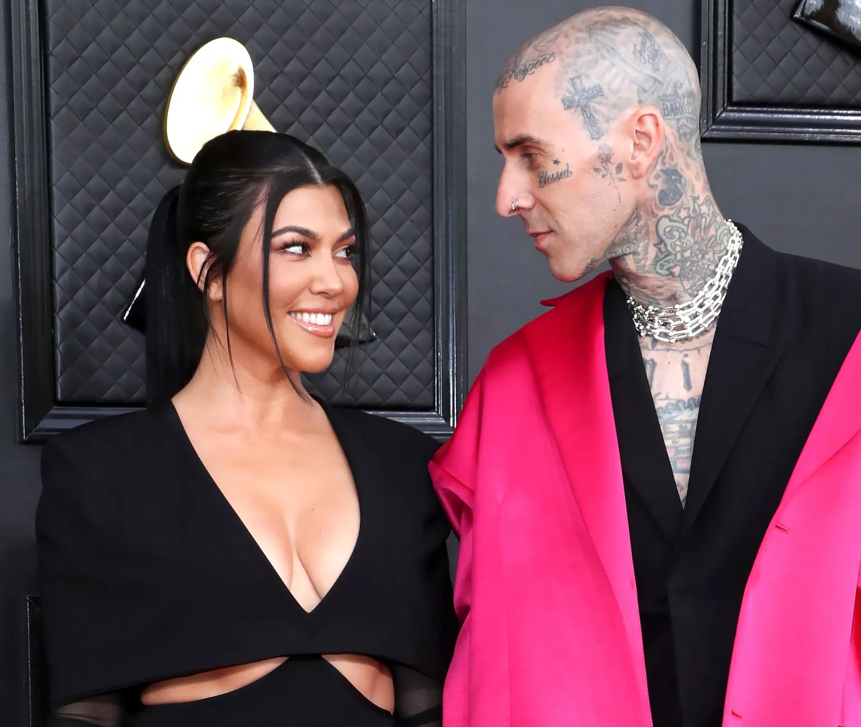 Kourtney Kardashian Gives Birth, Welcomes Her Baby No. 1 With Husband Travis Barker