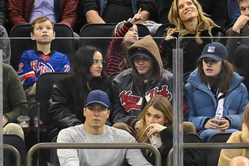 Pete-Davidaon-Reportedly-Charged-With-Reckless-Driving-Following-March-Car-Accident-With-Girlfriend-Chase-Sui-Wonders-489