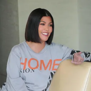 Pregnant Kourtney Kardashian -Would Love to Go on Tour With Travis Barker but It s -Not Realistic -192