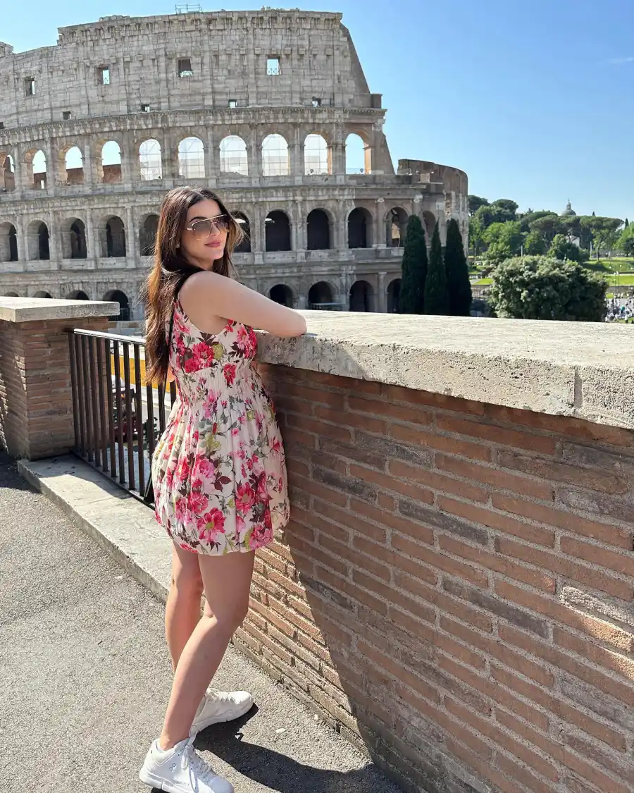 Bachelor in Paradises Pregnant Raven Gates and Adam Gottschalk Soaked Up the Italian Sun