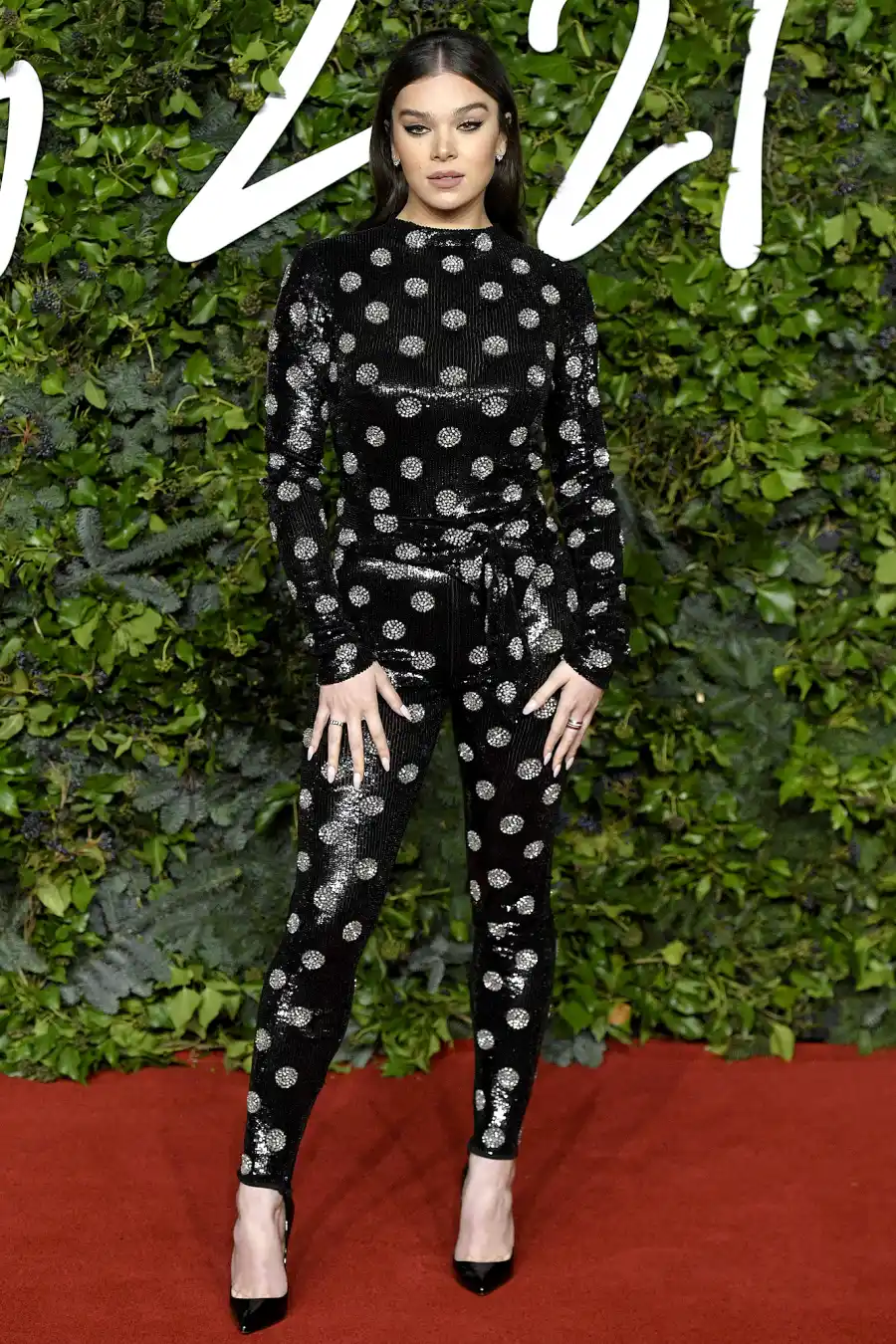 See Hailee Hailee Steinfeld’s Sultry Fashion Evolution: From Cutout Couture to Monochrome Ensembles