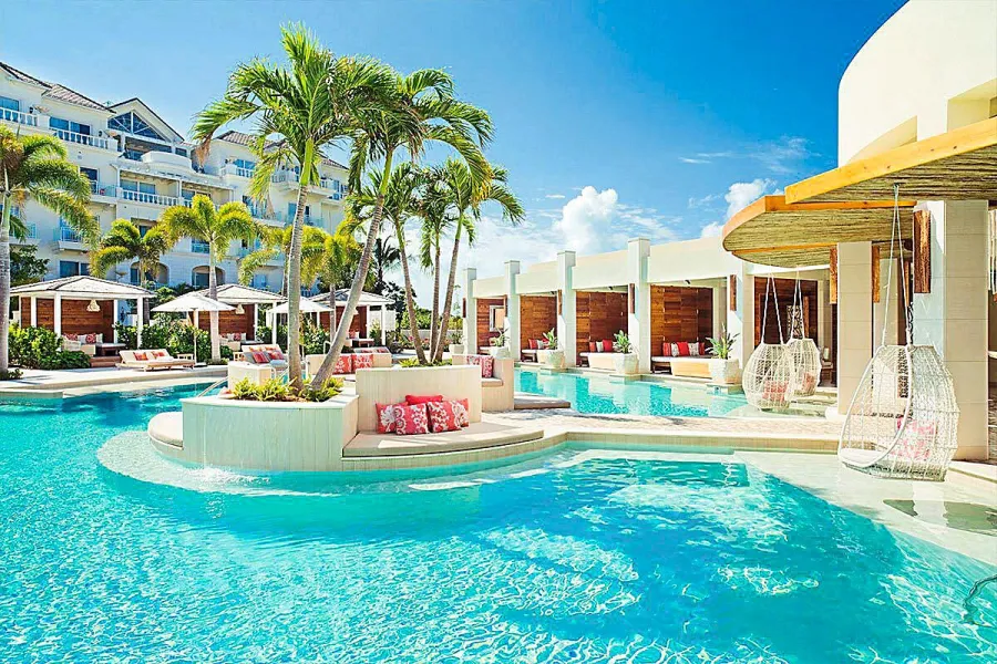 The Shore Club Buzzzz-o-Meter