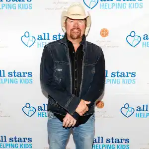 Toby Keith Says He Hopes to Return to Touring After Stomach Cancer Tumor Shrinks